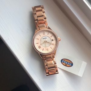 Rose gold fossil watch
